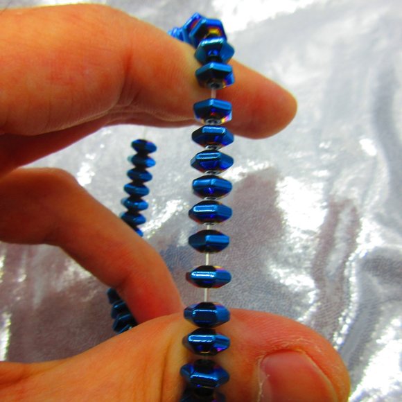 Blue Titanium Hematite 8mm Rondelle 7" Stretchy Gemstone Bracelet - Picture 3 of 3